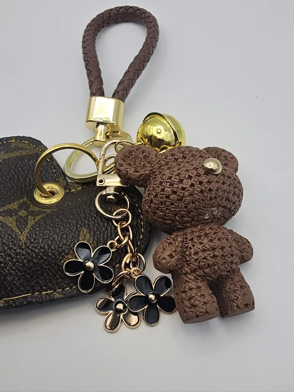 N/A upcycled leather